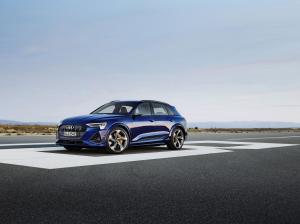 Audi e-tron S 2020 года  (WW)